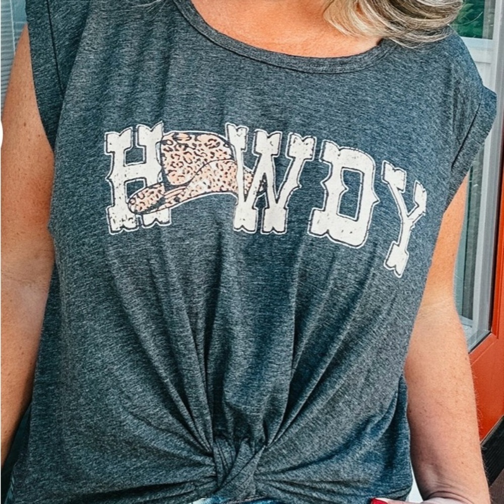 Charcoal 'Howdy' Knot-Front Women's Tee